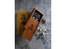 Whiskey Stones "Ice Stone" (8 stones, 1 mold)